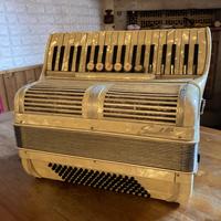 Fisarmonica 96 bassi Scandalli