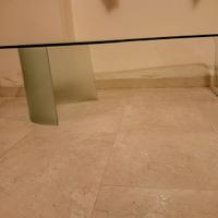 Tavolino di design in cristallo