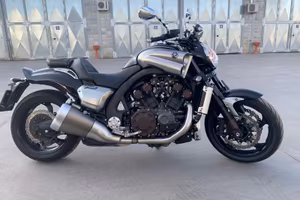 Yamaha VMAX 1.7cc 200 cv pochi km - amatore
