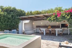 Villa regina accesso al mare di m. di camerota