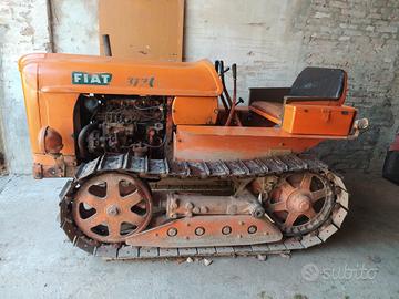 trattore con cingoli