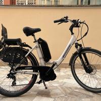 Bici elettrica custom Microbike 26’’ motore 1KW