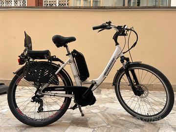 Bici elettrica custom Microbike 26’’ motore 1KW