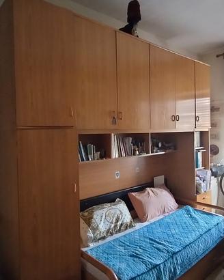 Armadio ragazzi letto marrone