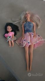 2 bambole barbie d'epoca