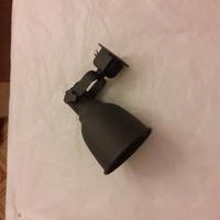 Lampada Ikea Hektar da parete grigia