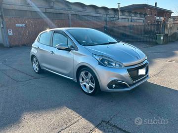 Peugeot 208 Bluehdi km 108.500 ok neopatentati 5p