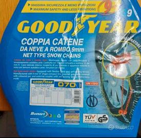 Catene da neve Nuove goodyear per automobili