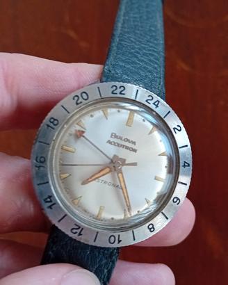 bulova accutron astronaut