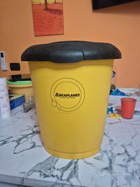 Bidone porta crocchette, giochi, ecc..