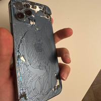 Valuto Iphone 13 Rotto