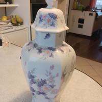 Vaso in ceramica a base esagonale 