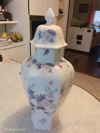 Vaso in ceramica a base esagonale 