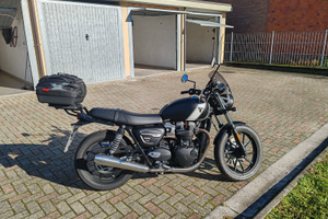 Triumph speed twin 900. 2024. Km 2600