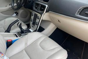 volvo v40 d2 del 2015