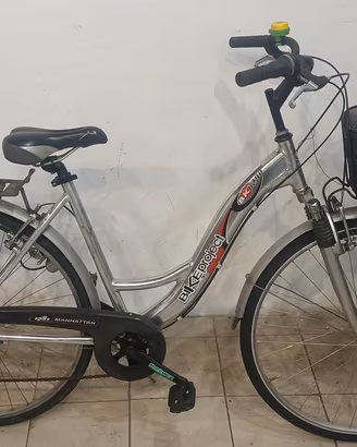 bicicletta da donna 28" telaio in  alluminio