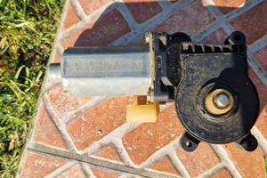 motorino alzacristalli BMW Serie 3 e46