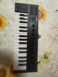 Tastiera Midi - Komplete Kontrol M32