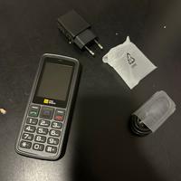 Telefono nuovo per anziani