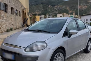Fiat Punto Evo Dynamic 1.4  77 CV - 5 porte - 2010
