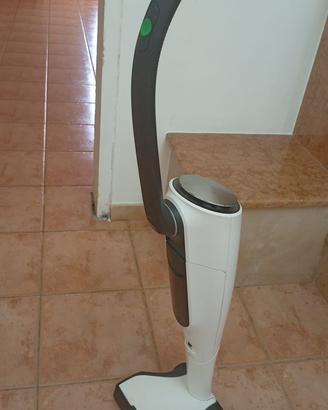 Aspirapolvere e lava Folletto