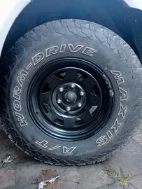 gomme maxxis 275 70 16