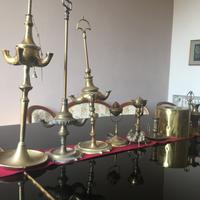 Set di oggetti in ottone