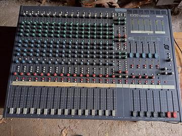 Mixer Yamaha MX400 16 channel