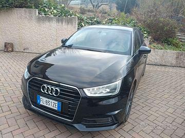 A1 Sportback 1.6 tdi S Line Edition 90cv