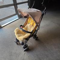 Passeggino leggero INGLESINA con vello d'agnello.