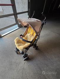 Passeggino leggero INGLESINA con vello d'agnello.
