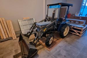 Trattore Iseki 25 cv targato