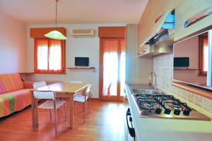 Monolocale all'inizio della spiaggia di Levante