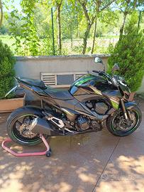 Moto Kawasaki Z800