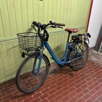 Bici elettrica da donna