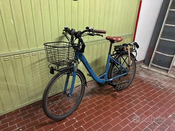 Bici elettrica da donna