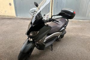 Scooter Yamaha X MAX 250