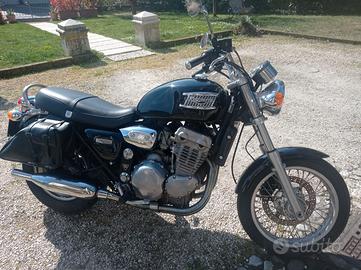 triumph thunderbird 900