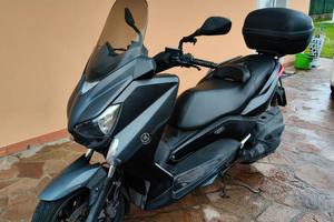 Yamaha x-max 400 Iron Max