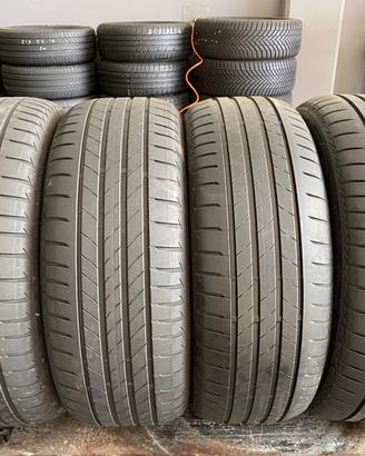 235 50 19 Bridgestone 70% utile, compreso montaggi