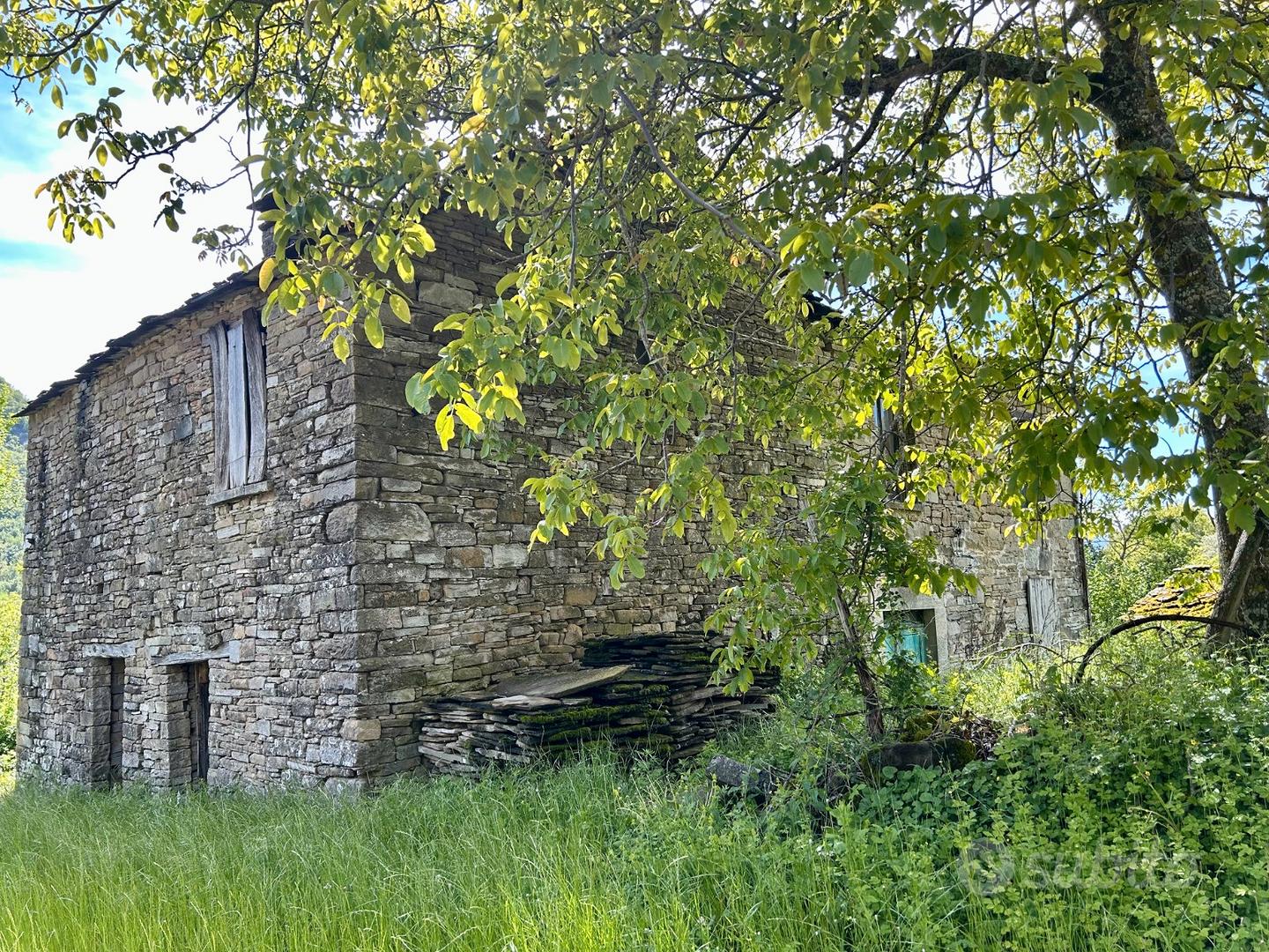 Rustico in Sasso con Terreno in Appennino Parmense - Vista 4
