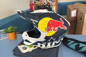 Casco motocross enduro Kini Redbull