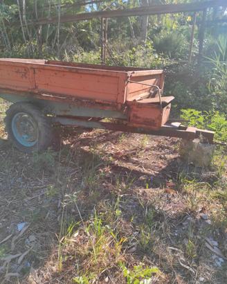 Carrello di motoagricola