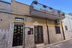 CASA INDIPENDENTE A CANOSA DI PUGLIA