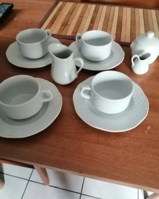 Servizio da tè in porcellana