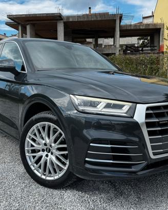 Audi Q5 S line Competition 2.0 190cv GARANZIA