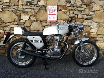 Ducati epoca Desmo 450