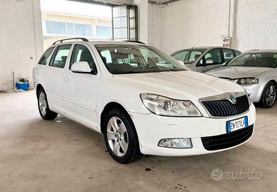 Skoda Octavia 1.6 TDI 105cv DSG