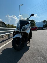 Kymco downtown 300