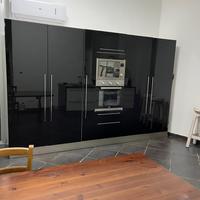 Cucina moderna semi-nuova  - Nero lucido laccato